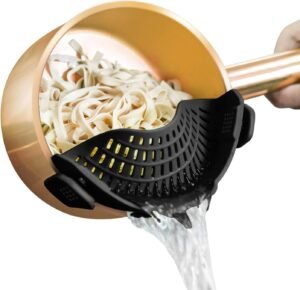 Clip On Strainer Silicone for All Pots and Pans, Pasta Strainer Clip on Food Strainer for Meat Vegetables Fruit Silicone Kitchen Colander