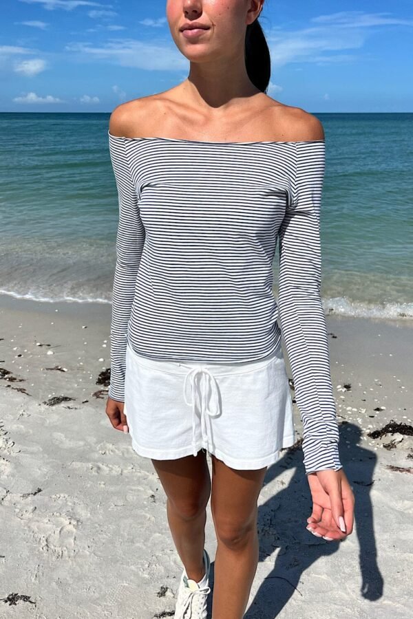 M482A-58SW980011C-01_4714ab30-7512-4b02-b962-4a874378637c Bonnie Striped Top