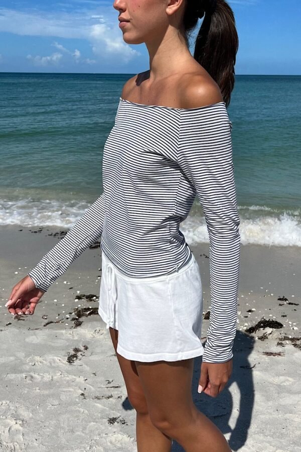 M482A-58SW980011C-03_992b8cde-e6d0-416e-a949-264128a2b991 Bonnie Striped Top