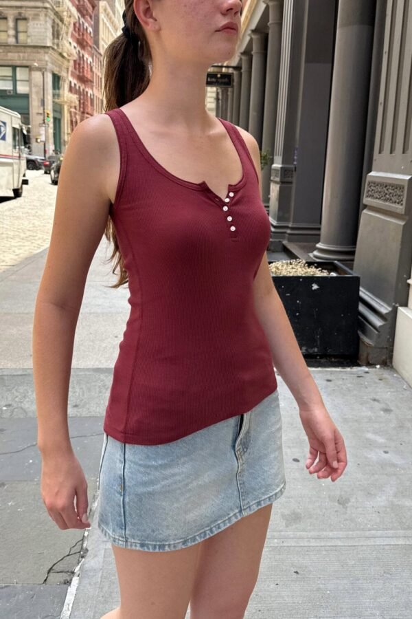 Celia Tank