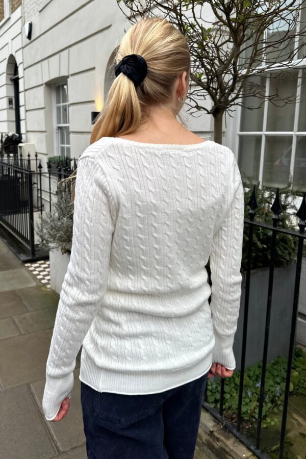 MH595A-Z275S1620000-5 Paulina Sweater