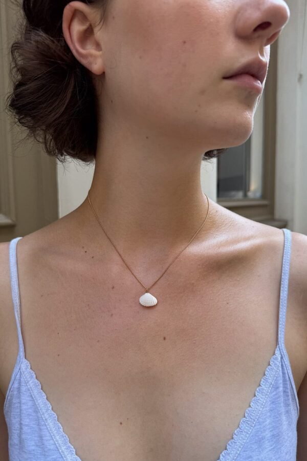 MU357K06000888-04 Seashell Necklace