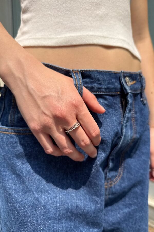 Intertwined Rings