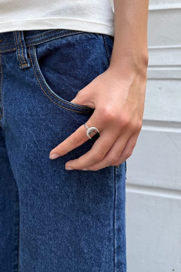 MU458G22R17888-01_525cf7d6-8425-4fdb-b1d0-481790789a60 Moon Ring