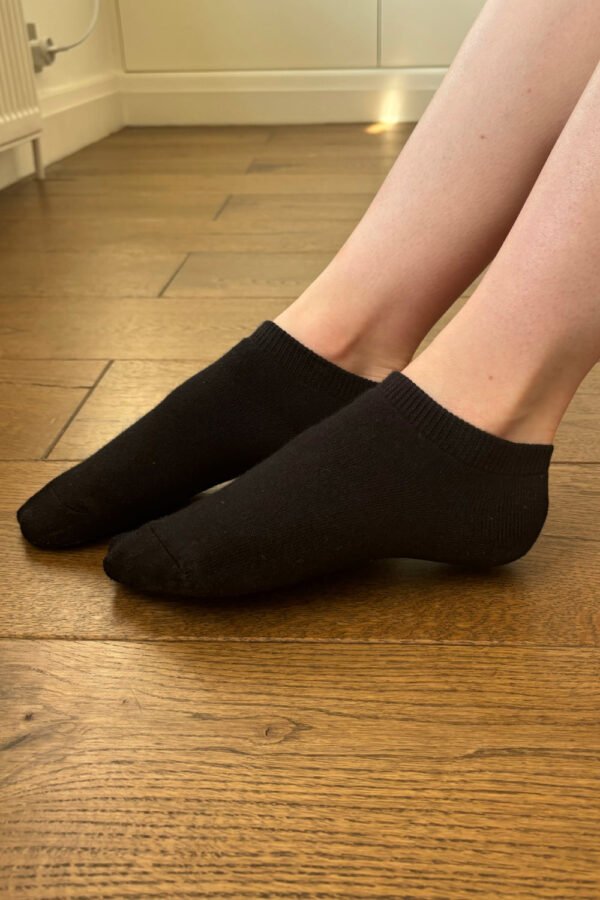 MU955B00100888-02 Basic Socks