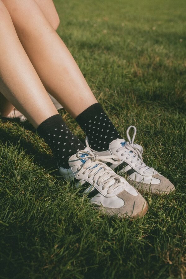 MU969B01BDOT888 Polka Dots Socks